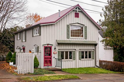 Hammondsport House | The Carriage House