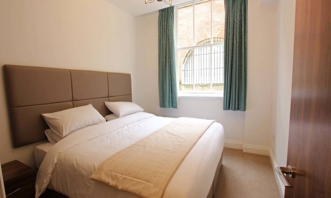 Liverpool City Centre Apartment | The Castle Collection - 25 Castle Street