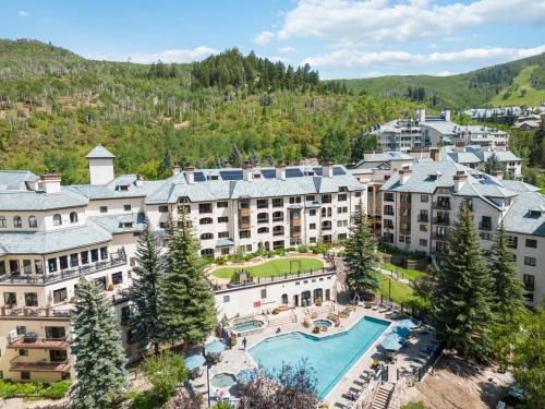 Beaver Creek Apartment | The Charter at Beaver Creek