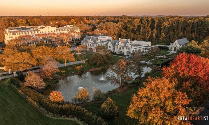 East Brunswick Hotel | The Chateau Grande Hotel
