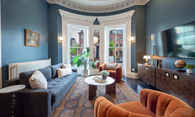 South End Apartment | The Chester: Penthouse One Bedroom
