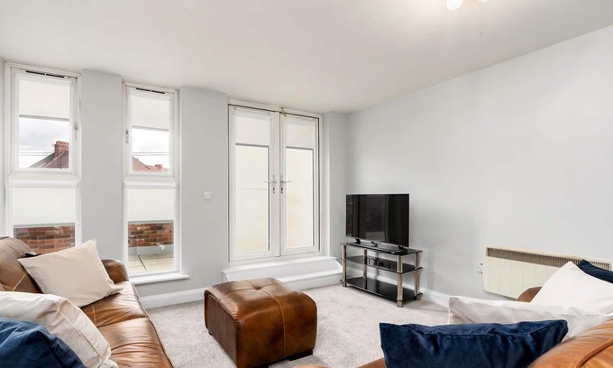 Chorlton-cum-Hardy Apartment | The Chorlton- Luxury Stay In The Heart Of Chorlton
