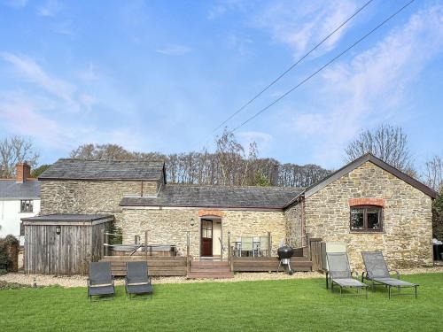 Cornwall House | The Cider Barn Waterrow