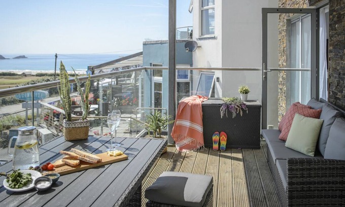 Newquay Villa | The Cliffs - Three Bedroom Villa, Sleeps 7