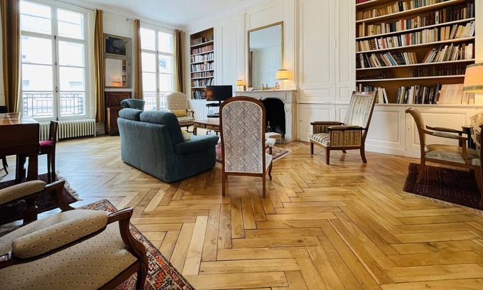 Old Town Apartment | The Colbert - magnificent apartment of exception