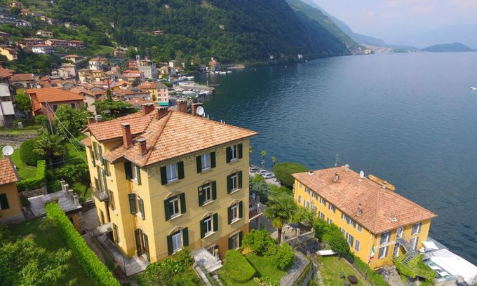Argegno Apartment | The Comfort - Big Apartment in Villa with Garden and Terrace