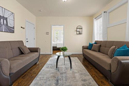 Ampere Apartment | The Commuter Dream Apartment close to NYC