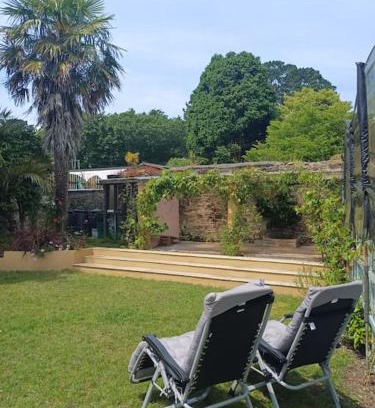 St. Blazey Apartment | The Conifers 3 Room Small but Stylish Self Catering Bedsit Flat in Nature Reserve Free Eden taxi b4 9pm no lounge