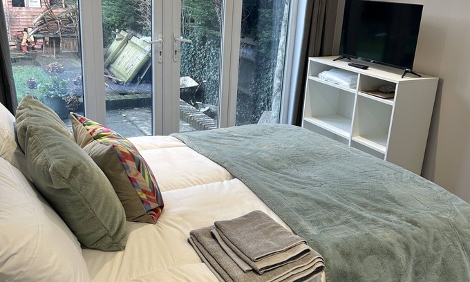 Kings Langley Bed & Breakfast | The Coniston Rooms