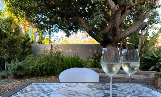 Somerset West Apartment | THE CORNER COTTAGE