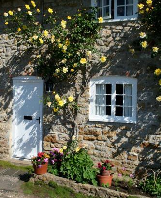 Abbotsbury House | The Cottage Abbotsbury