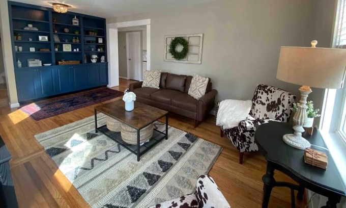 Afton Cottage | The Cottage @ Afton Mountain- Close to Wineries and the Blue Ridge Tunnel!