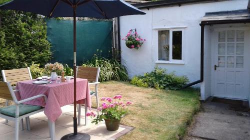 Bath House | The Cottage at Weston Lawn