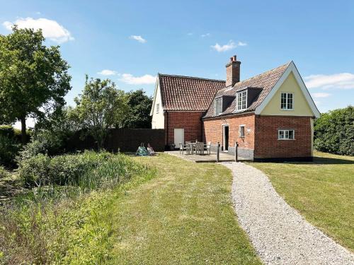 Saxmundham House | The Cottage by The Suffolk Cottage Collection