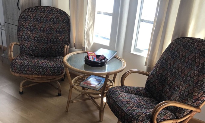 Capri Cottage | The cottage on 24 De Stadler Avenue between 2 popular beaches and Shopping Mall