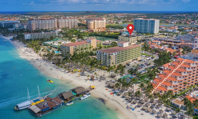 Palm Beach Resort | The Cove - Condo Hotel - Perfect Location