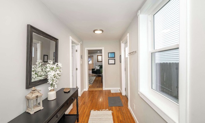 Latonia House | The Covington Cottage Modern 2 BDR Charmer