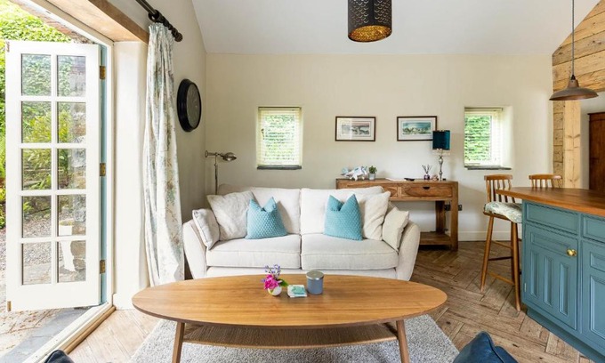 Narberth House | The Cow Shed Luxury Barn Moments From Narberth