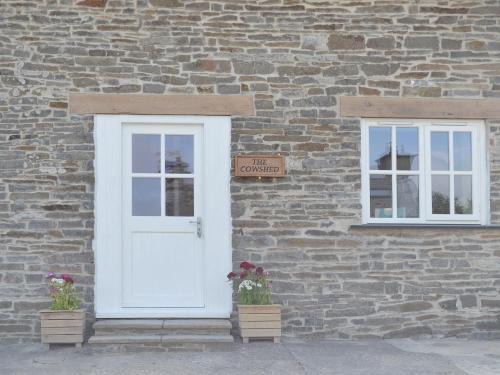 Aberaeron House | The Cow Shed - Or5