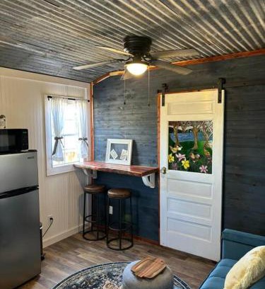 Siloam Springs Apartment | The Cozy Coop