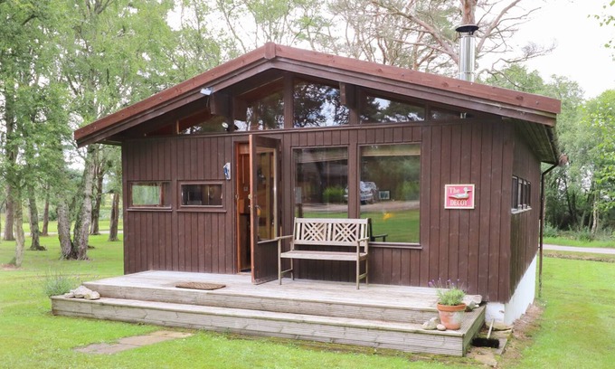 Dornoch Cabin | THE DECOY, pet friendly, with open fire in Dornoch