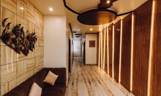 Kanpur Hotel | The Deep Hotel