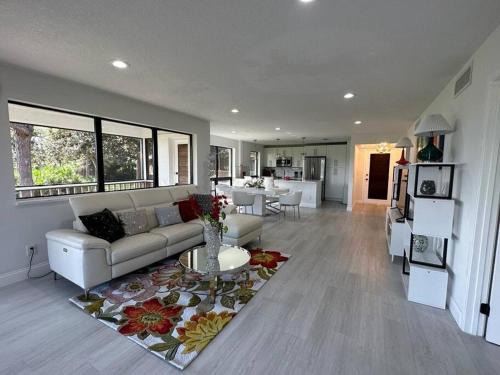 Hunt Club Apartment | The Delightful Golf Villa