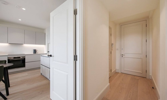 St. Dunstan's Apartment | The East London Mile Secret - Charming 1bdr Flat