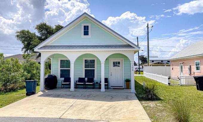 Mexico Beach House | The Emerald Cottage