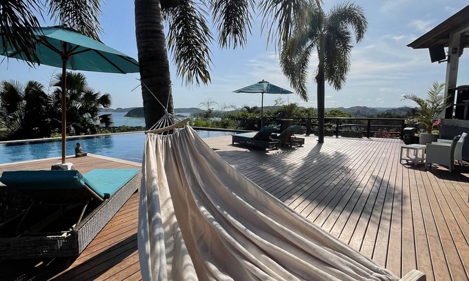 Lombok Hotel | The Endless Summer Resort