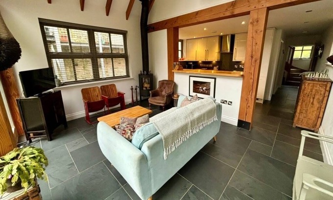 Mylor Cottage | The Engine House, Stylish Heritage 2 bedroom Cornish Gem