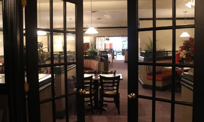 Niagara Falls Hotel | The Falls A Family Lodge