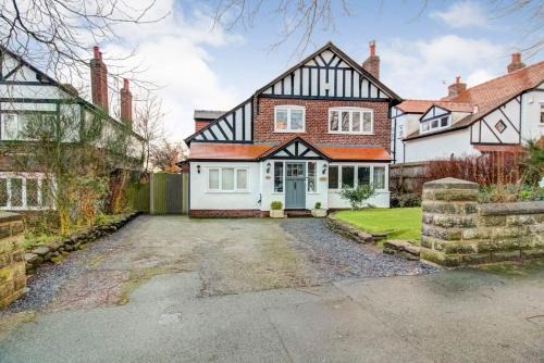 West Kirby House | The Family Holiday In West Kirby By Cheshire Escapes