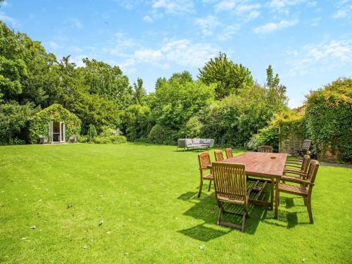 Burgh le Marsh House | The Farmhouse- Uk47148