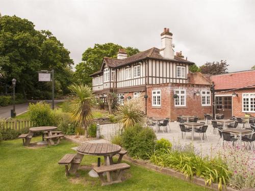 Ryde Bed & Breakfast | The Fishbourne