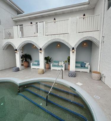 South Padre Island Hotel | The Flamingo - South Padre Island