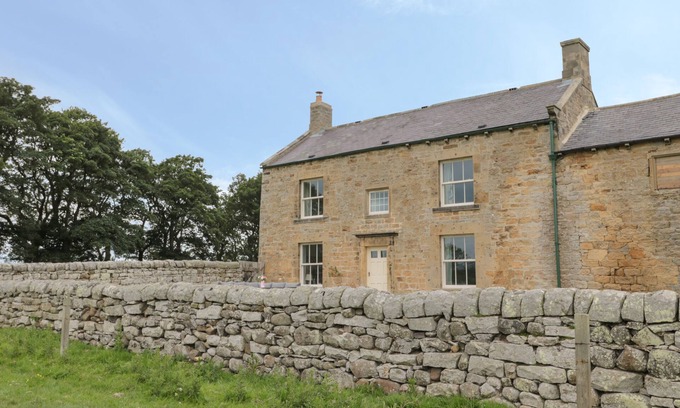 Hallington House | THE FOLLY, pet friendly, country holiday cottage in Belsay