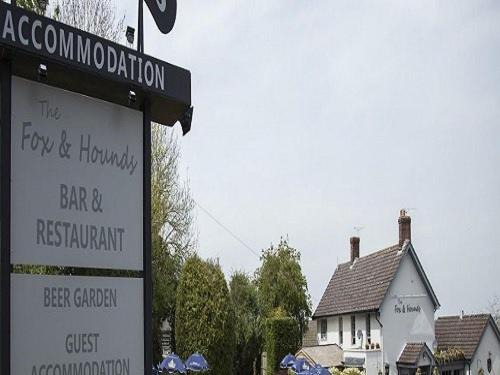 Wroughton Hotel | The Fox & Hounds