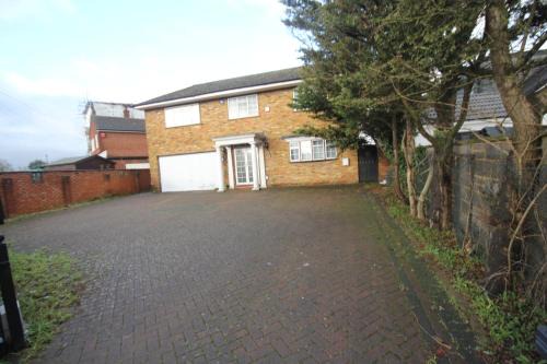 Hillingdon House | The Gable House