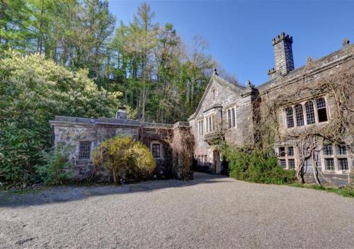 Llanrwst Apartment | The Gatehouse