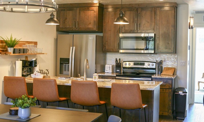 McCall House | The Gathering Place- REFRESH. ADVENTURE. GATHER. REPEAT. - Vacation Townhome