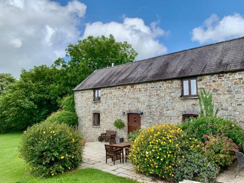 Cardigan House | The Granary