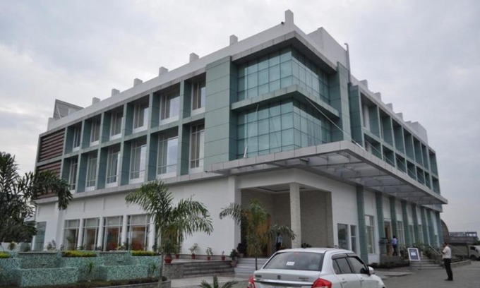 Gomti Nagar Hotel | The Grand JBR
