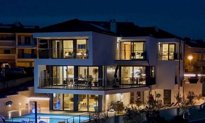 Njivice Villa | The Grand View Villa* with a heated pool, gym & wellness zone on Krk