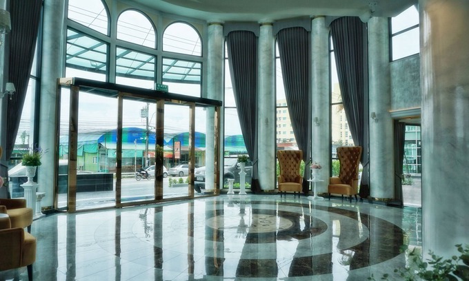 Bang Sao Thong Hotel | The Green View Hotel