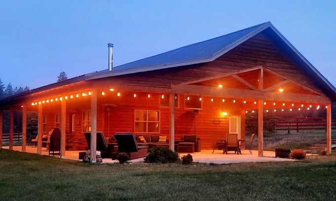 Rexford House | The Guesthouse at Lark Meadow Farm on acreage with sunset & mountain views!