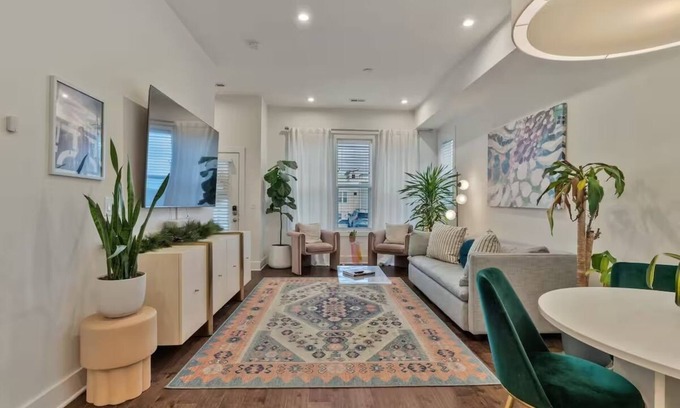 Madison House | The Hall Haus - Rooftop Oasis