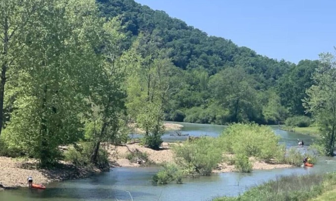 Glenwood House | The Hangout on the Caddo River