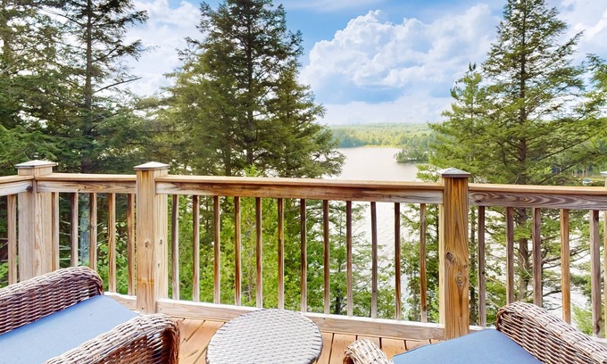 Hartland Cabin | The Hawk's Eye | Lakefront cabin with dock, kayak, fireplace, balcony, grill