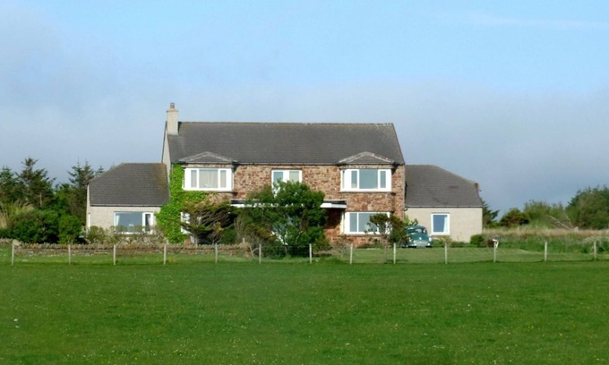 Mey Bed & Breakfast | The Hawthorns Bed & Breakfast